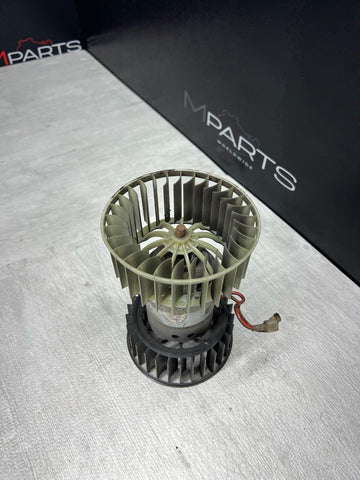 Bosch Blower Motor 1983-1993 BMW E30 318i 325i Z1 Z3 Z3M M3 0130101130