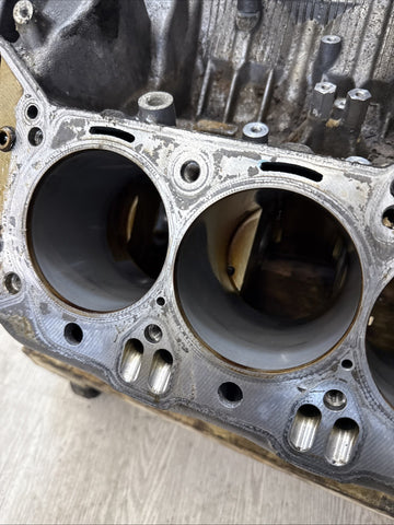 08-13 OEM BMW E90 E92 E93 M3 S65 Engine Motor Cylinder Block Bare *Scoring