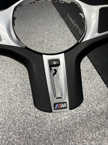 OEM BMW M F90 F91 F92 M5 M8 G30 G15 XM heated steering wheel trim cover