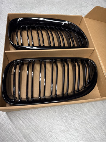 NEW BMW 08-13 E92 E93 335 Front Kidney Grilles Gloss Black Set Double Slotted