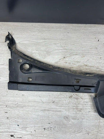 91-99 BMW E36 3 Series M3 Coupe Center Wiper Cowl Vent Grille Trim Cover OEM