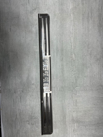 15-19 FERRARI 488 GTB GENUINE DOOR SILL SCUFF PLATE LOGO EMBLEM BADGE