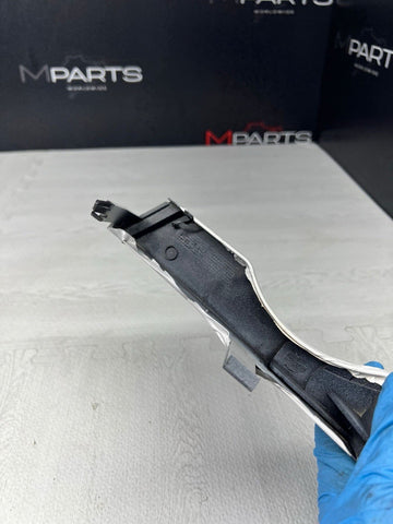 BMW E46 M3 01-06 FRONT HEADLIGHT TRIMS MOLDINGS PAIR ALPINE WHITE