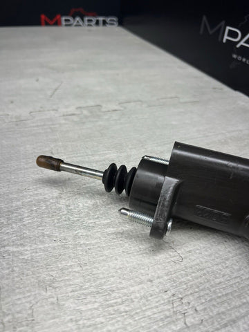 BMW 06-10 E60 E63 E64 M5 M6 SLAVE CYLINDER 23017837428 OEM