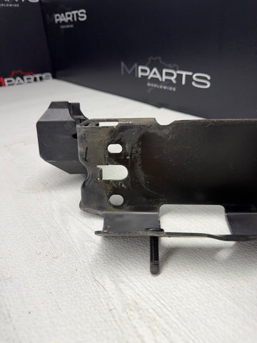 OEM BMW E82 E88 E90 E92 E93 335 M3 Radiator Suport Right Plate Bracket Mount