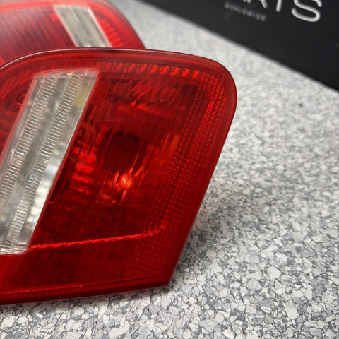 03-06 BMW E46 325 330 M3 Trunk Mounted Inner Tail Lights 6920706