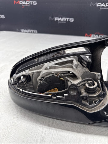 15-20 BMW F80 M3 RIGHT PASSENGER MIRROR / NO CAMERA / NO LANE ASSIST / NO GLASS