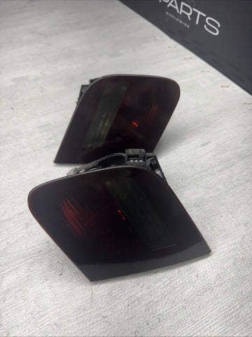 03-06 BMW E46 325 330 M3 Trunk Mounted Inner Tail lights 6920706 *Tinted*