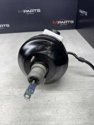 BMW F80 F82 F83 M3 M4 15-20 Brake Booster Master Cylinder 2015-2020 OEM 2284895