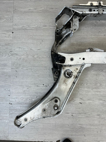 08-13 BMW E90 E92 E93 M3 Front Lower Suspension Subframe Cradle 31112283440