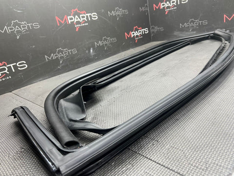 Ferrari 458 Italia, LH, Left, Door Inner Gasket Seals Rubber, Used, P/N 81304700