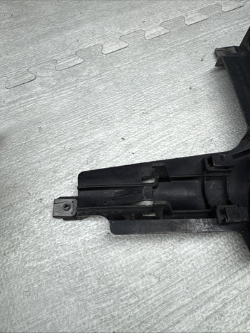 01-06 BMW E46 3-Series M3 Headlight Bracket Left 1301073017
