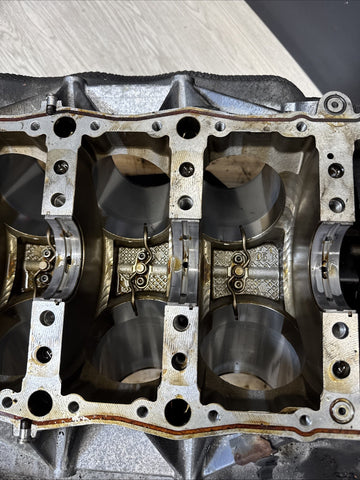BMW E60 E63 M5 M6 06-10 S85 V10 Engine Block 11110443600 Bare Block