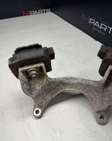 08–13 BMW E90 E92 E93 M3 DCT Supporting Bracket Gearbox Mount Holder OEM 7840415