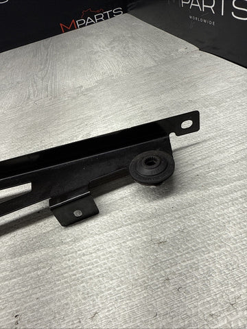 BMW 21-25 G80 G82 G83 M3 M4 FRONT RIGHT AUXILIARY RADIATOR SUPPORT MOUNT BRACKET
