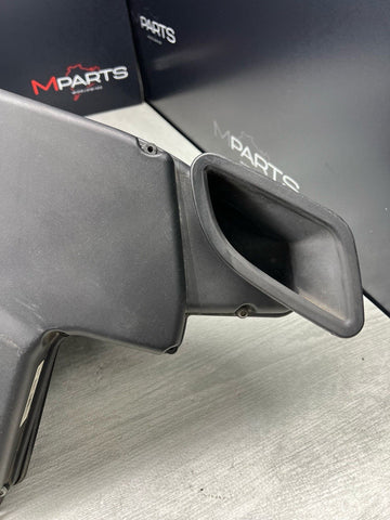 08-13 OEM BMW E90 E92 E93 M3 S65 Engine Air Box Intake Bottom Housing Only