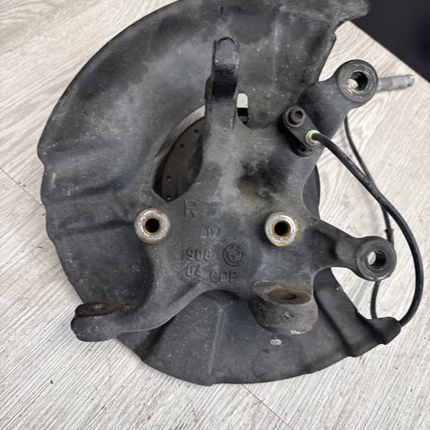 BMW E36 M3 S52 RIGHT PASSENGER FRONT SPINDLE HUB ASSEMBLY 31212227908