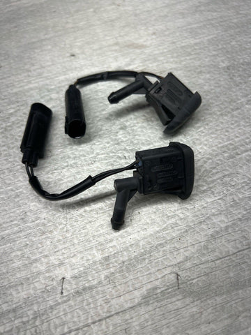 01-06 BMW E46 M3 Windshield Washer Hose Plastic Nozzles OEM 7056731