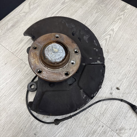 BMW E36 M3 S52 RIGHT PASSENGER FRONT SPINDLE HUB ASSEMBLY 31212227908