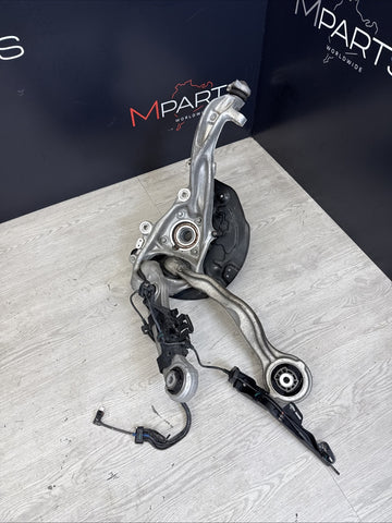 2015-2025 MERCEDES C300 4MATIC FRONT DRIVER SUSPENSION SPINDLE KNUCKLE OEM