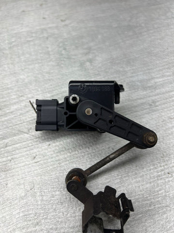 01-06 BMW E46 M3 Front Right Suspension Height Level Leveling Sensor 1093697
