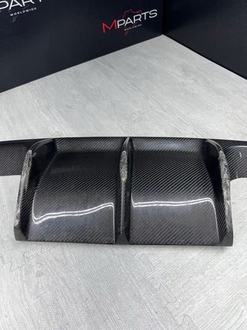 15-20 BMW F80 F82 F83 M3 M4 Rear Bumper Diffuser Carbon Fiber