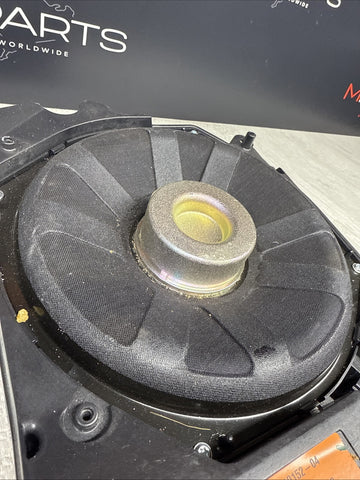 15-20 BMW F30 F31 F32 F33 F34 F80 M3 M4 Harman/Kardon Central Bass Right 9210152
