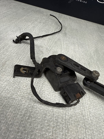 OEM BMW F30 F80 G30 G20 M3 Rear Suspension Height Level Sensor