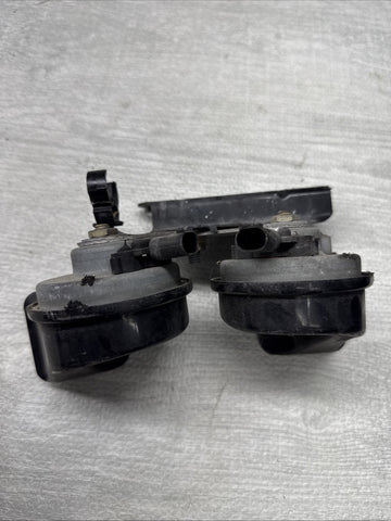 2002-2006 BMW E46 M3 Factory Horns Pair High Low Pitch USED OEM