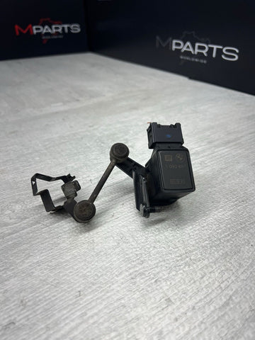 01-06 BMW E46 M3 Front Right Suspension Height Level Leveling Sensor 1093697