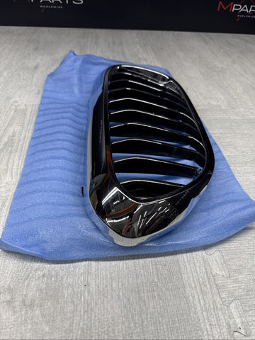 BMW 5 G30 Bumper Kidney Grill Grille Right Passenger 7390864 51137390864 NEW