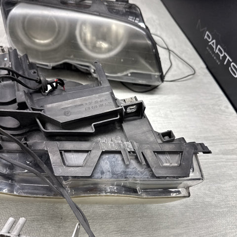 02-06 BMW E46 M3 ORIGINAL Bi Xenon Headlights Stock *Notes*