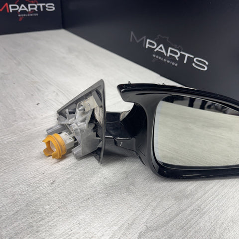 15-20 BMW F80 M3 SEDAN RIGHT PASSENGER MIRROR / NO CAMERA / NO LANE ASSIST