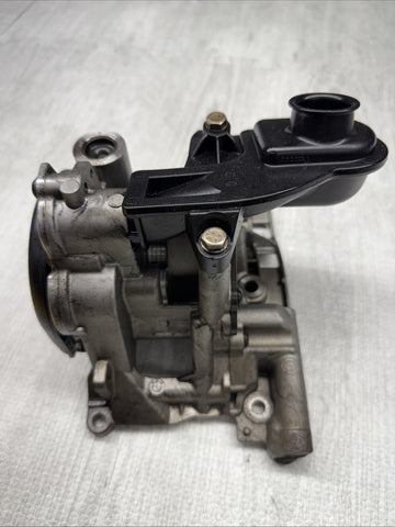 Oil Pump Oil Vacuum Pump Genuine BMW 7823008 F10 F11 25d 30d 35d 40d N57