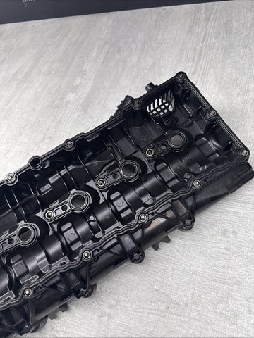 Valve Cover Cylinder Head Cover Genuine BMW 8507607 N57D30B 3.0d 535d F10 F11