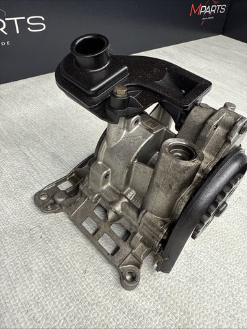 Oil Pump Oil Vacuum Pump Genuine BMW 7823008 F10 F11 25d 30d 35d 40d N57