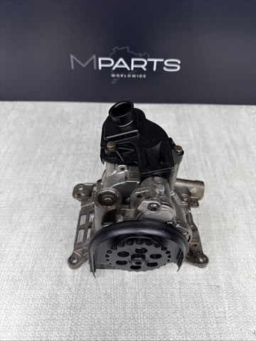 Oil Pump Oil Vacuum Pump Genuine BMW 7823008 F10 F11 25d 30d 35d 40d N57