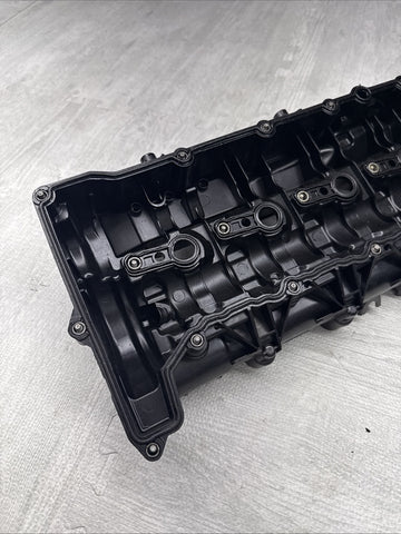 Valve Cover Cylinder Head Cover Genuine BMW 8507607 N57D30B 3.0d 535d F10 F11