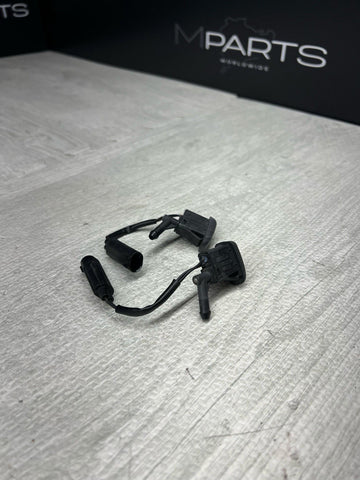 01-06 BMW E46 M3 Windshield Washer Hose Plastic Nozzles OEM 7056731