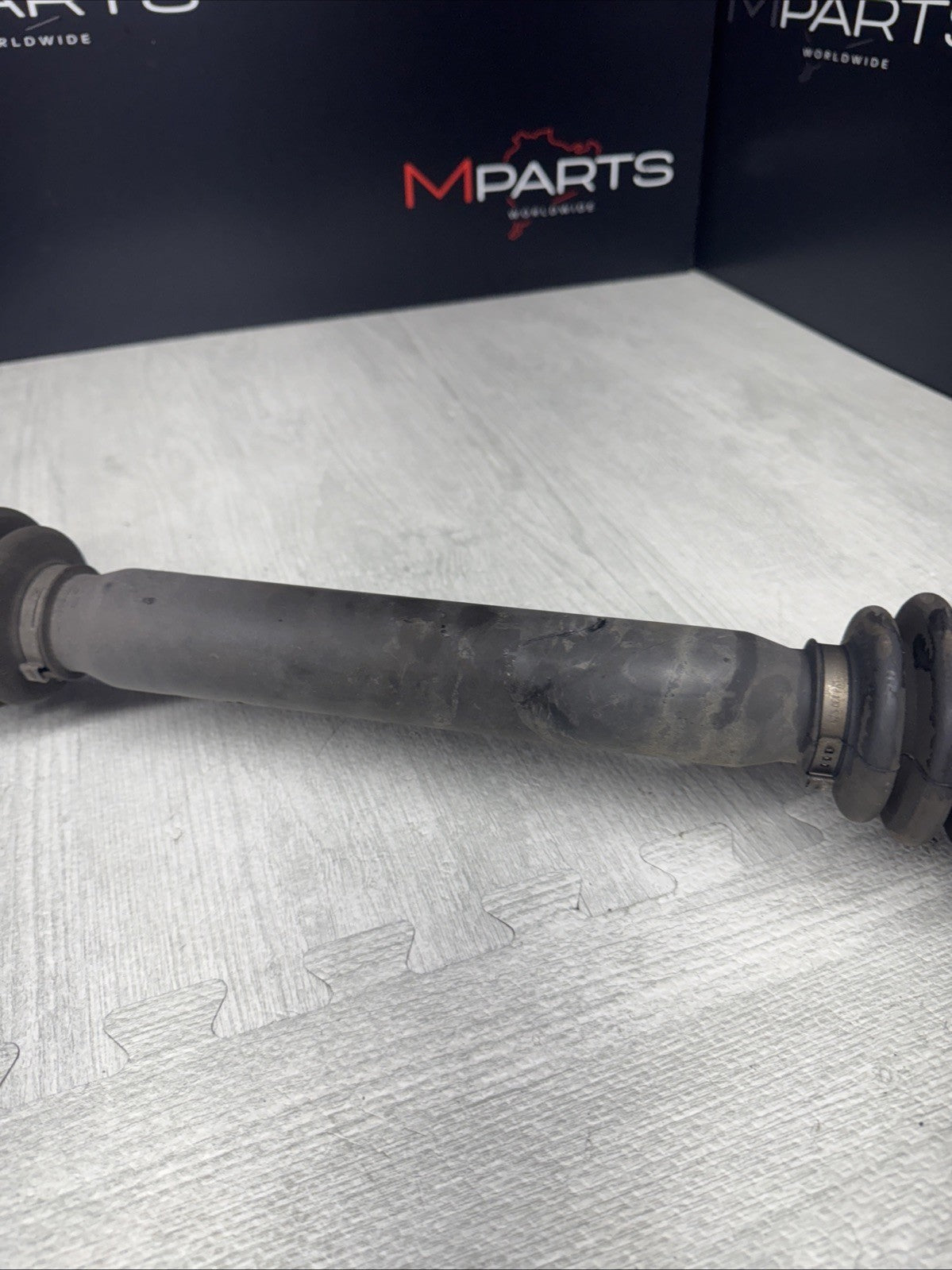 thumbnail image 2 of Pair Of Rear Drive Shafts For BMW 1 Series (E81, E82, E87, E88) & 3 Series (E90, E91, E92) - Left & Right 2 of 4