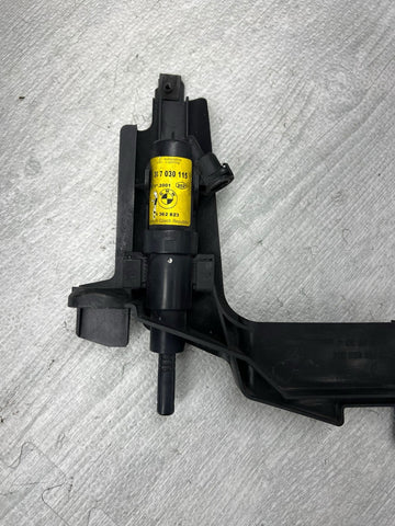 01-06 BMW E46 M3 Headlight Bracket Left + Washer Nozzle Jet Pump 1301073017