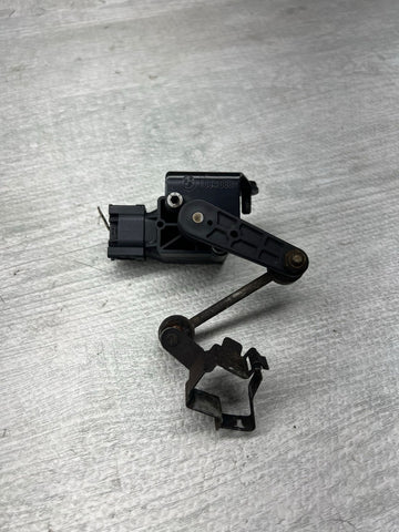 01-06 BMW E46 M3 Front Right Suspension Height Level Leveling Sensor 1093697