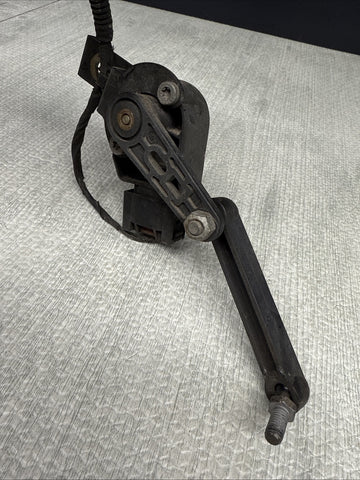 OEM BMW F30 F80 G30 G20 M3 Rear Suspension Height Level Sensor