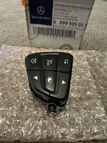 15-18 MERCEDES C300 W205 STEERING WHEEL PHONE MULTIFUNCTION BUTTONS LEFT OEM