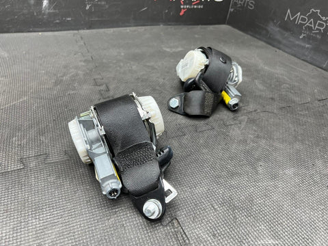 Ferrari 458 488 Seat Belts Seatbelts Pair 84466200