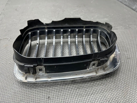 01-06 BMW E46 M3 Front Passenger Right Chrome Frame Kidney Grille Genuine