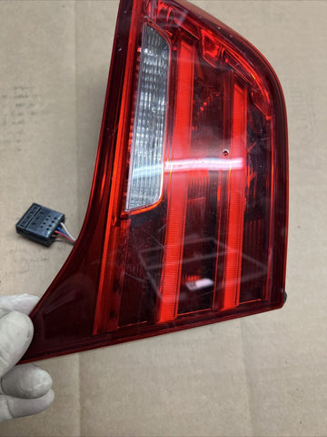 15-19 BMW F82 F83 M4 REAR LEFT DRIVER SIDE TRUNK LID TAIL LIGHT OEM