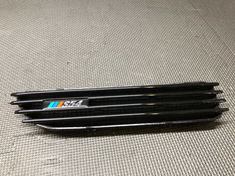 01-06 BMW E46 M3 OEM Left Driver Fender Vent Grille Trim Gloss Black