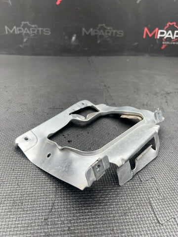 01-06 BMW E46 M3 FRONT LEFT AIR DUCT BRACKET 51717892797 7892797 ORIGINAL