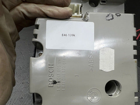 01-06 BMW E46 M3 Instrument Cluster Speedometer SMG 122k Miles *Cracked Lens*